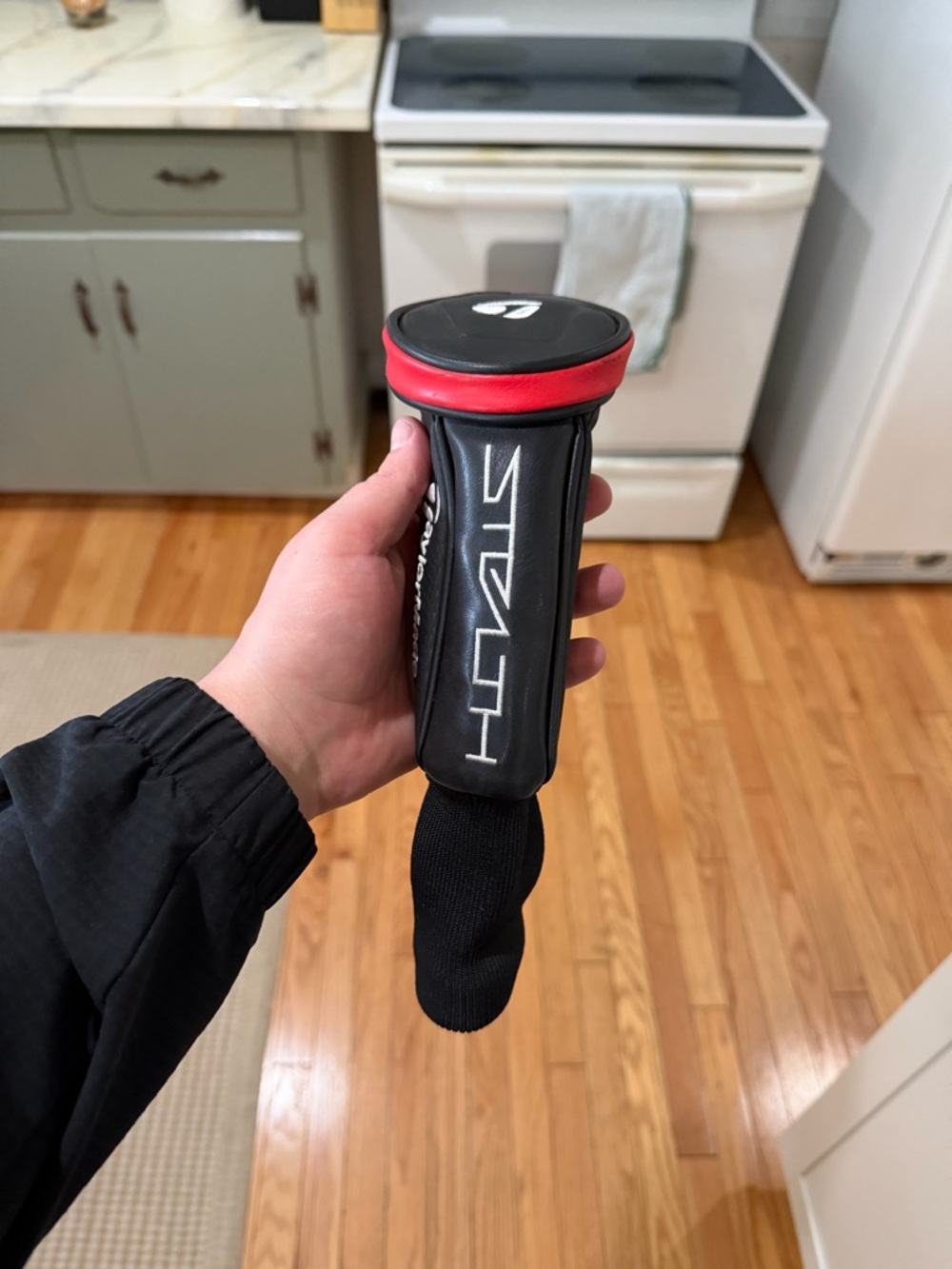 TaylorMade Black and Red Wood/Hybrid Headcover